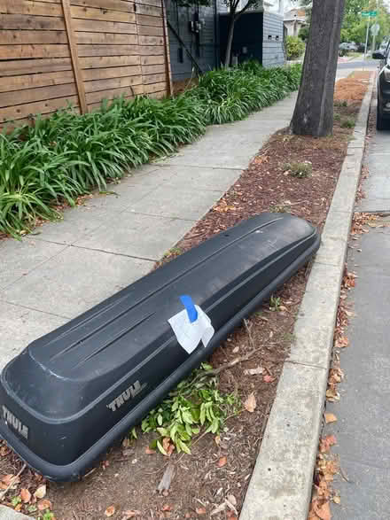 Photo of free Thule frontier ski carrier (1546 pearl st alameda ca) #1