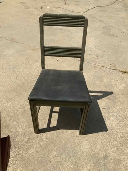 Photo of free Wood chair (Just off bear valley Escondido) #1