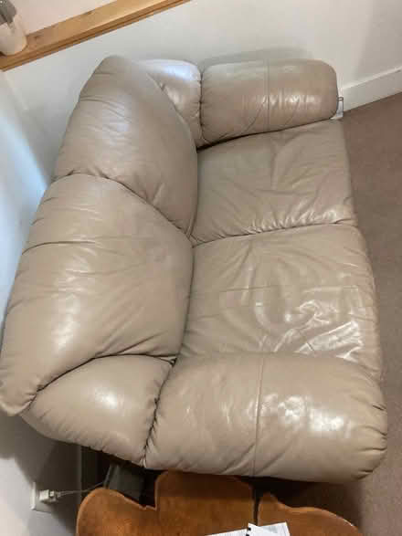 Photo of free Love seat sofa (Near Hastings & Victoria drive) #2