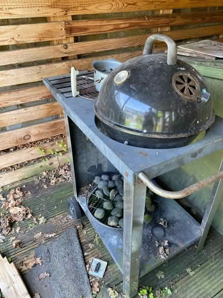 Photo of free BBQ (Abbots Langley WD5) #1