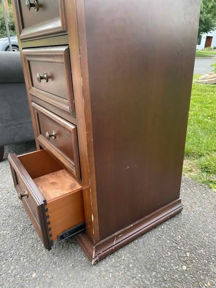 Photo of free Small space dresser (McLean/Falls Church.) #3