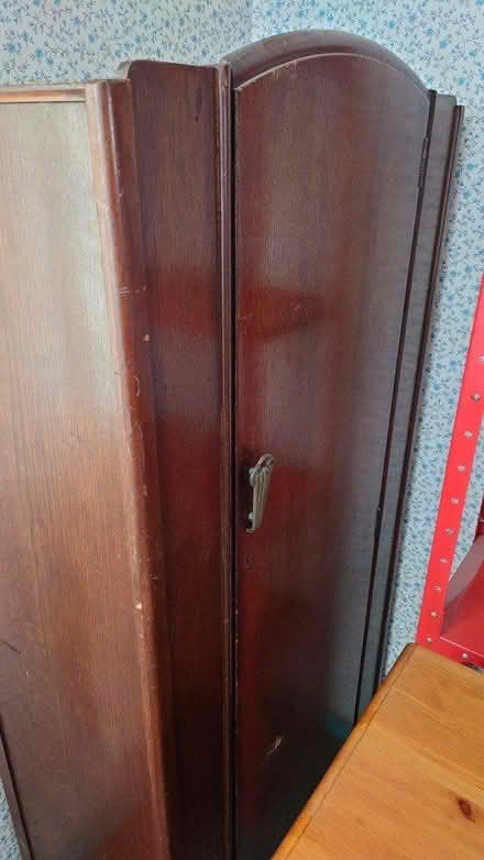 Photo of free Vintage wooden wardrobe CV109DE (Nuneaton) #3