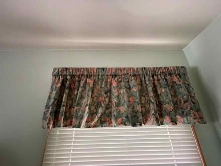 Photo of free Bedroom drapes and valence (Riverside il) #1