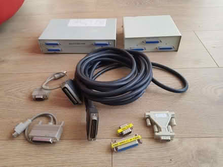 Photo of free Box of assorted serial and parallel cables for old PCs (BT6) #1