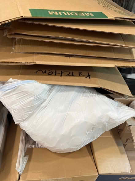 Photo of free Boxes and packing materials (St. Petersburg) #1