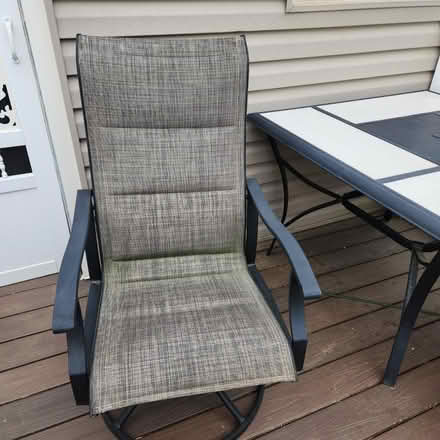Photo of free Table and Chairs (Highland Park, Upper Darby PA.) #2