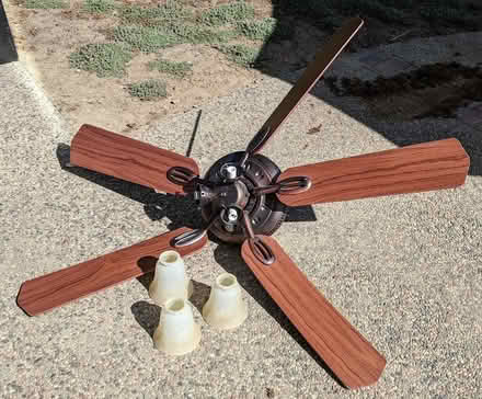Photo of free ceiling fan (Vintage Hills, Pleasanton) #1