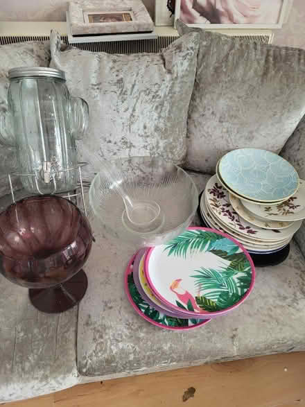 Photo of free Plates and bits (Rivenhall) #1