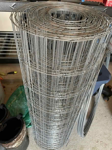 Photo of free Chain link and wire fence (League City) #3