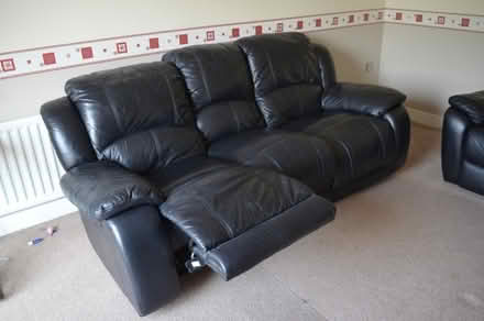 Photo of free 3 seater leather sofa - manual recliners (Heybridge CM9) #1