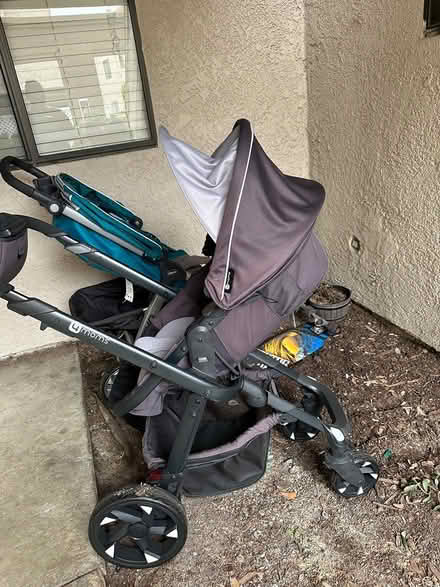 Photo of free 4Moms stroller (villa mira condominiums) #3