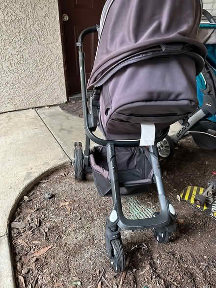 Photo of free 4Moms stroller (villa mira condominiums) #4