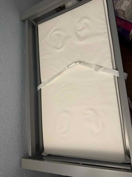Photo of free Gray changing table (villa mira condominiums) #2