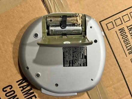 Photo of free Cd player (Silver Spring) #3