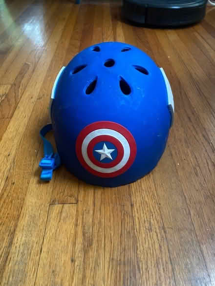 Photo of free Kids helmet (Korea town) #2