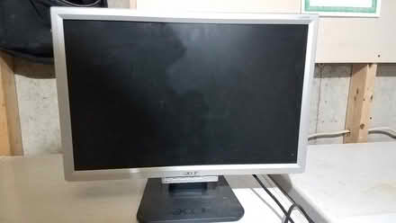 Photo of free Acer 20" LCD monitor (Near Shaw's in Groton) #2