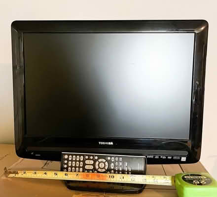 Photo of free 2 small TVs, very good condition (Upper Arlington) #4
