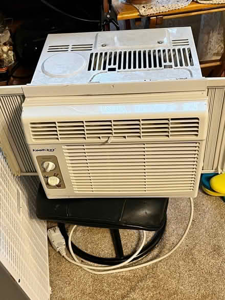 Photo of free Air conditioner (NE Portland, Irvington area) #1