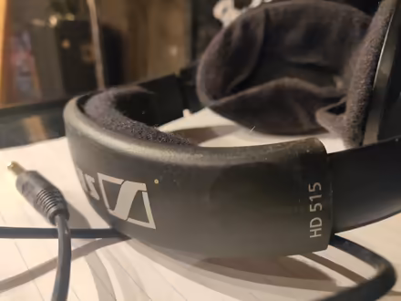 Photo of free Sennheiser HD515 headphones (Little Italy) #2