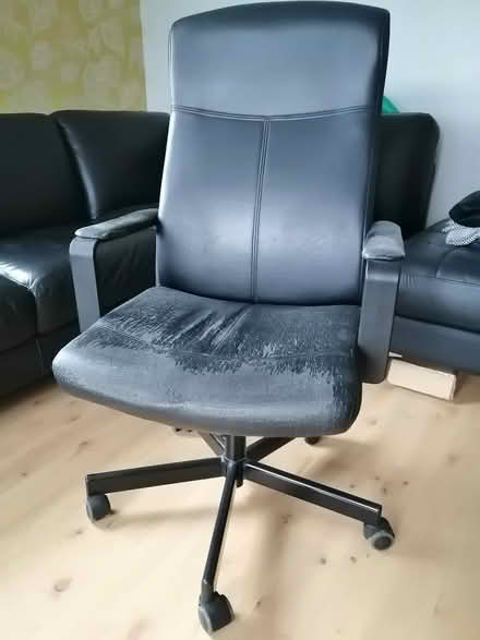 Photo of free Worn office chair (Eccleshill BD2) #1