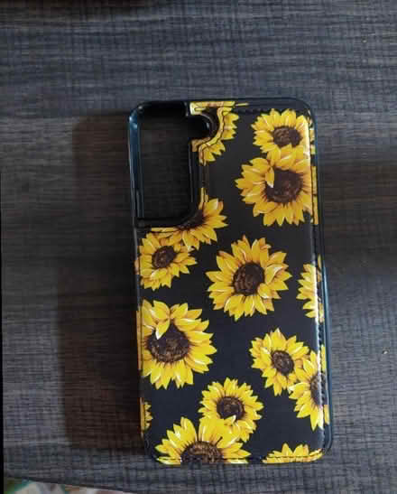 Photo of free Sunflower phone case (Severn) #1