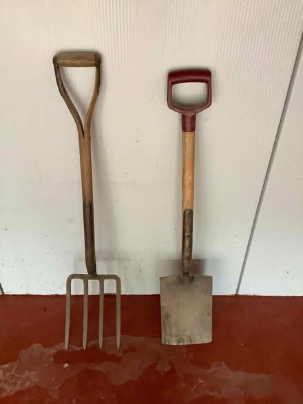 Photo of free Garden Spade and fork (Tansley DE4) #1