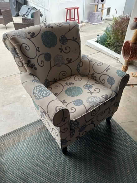 Photo of free Chair (West Fullerton) #1
