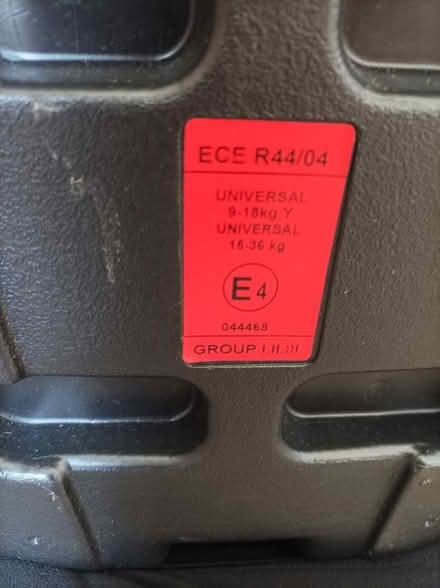 Photo of free Kid's car seat (Bishop's Tachbrook CV33) #3