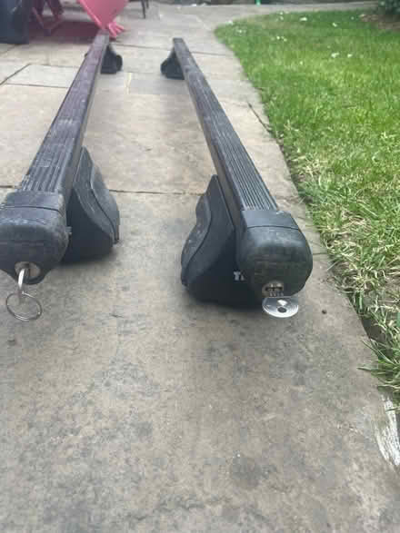 Photo of free Thule roof bars - missing end caps (Worcester Park Surrey) #2