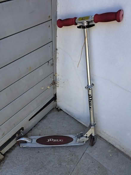 Photo of free JD Bug Scooter (Alexandra Park N11) #1