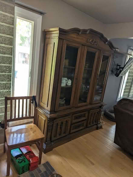 Photo of free China cabinet (Midlothian 149&keeler) #2