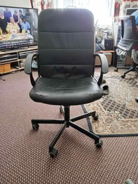 Photo of free pc chair (Barry CF62) #1