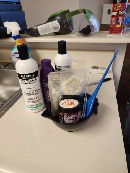 Photo of free Used hair dye set (Upper North Mankato) #1
