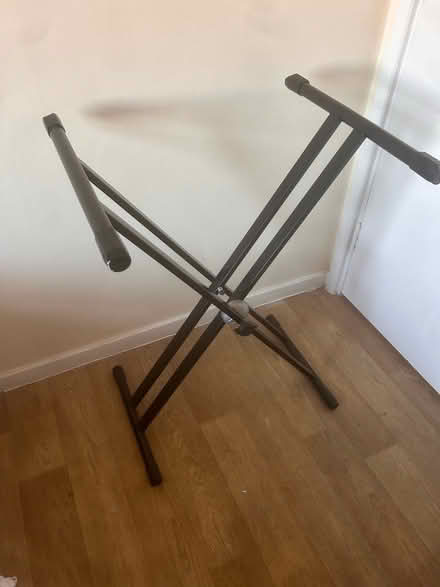 Photo of free Piano/Keyboard Stand (Stockwell) #1