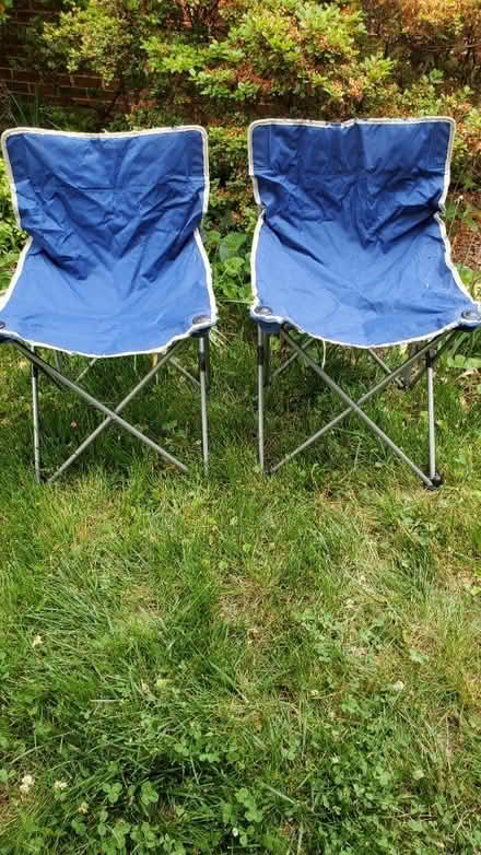 Photo of free 2 camp chairs with carry bags (Towson nr. Loch Raven & Taylor) #1