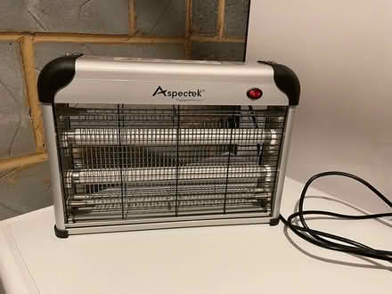 Photo of free Bug zapper (electric) (Barnsley S70) #1