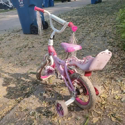 Photo of free Small girls bike (Brighton village trailer park) #1