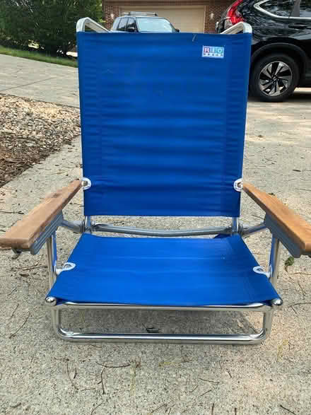 Photo of free Beach chair - new with tags (Zionsville) #2