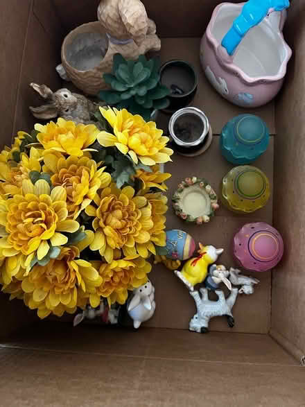 Photo of free Knick-knacks including Easter items (Gurnee) #1