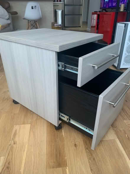 Photo of free Small Filing Cabinet/Nightstand? (BedStuy Brooklyn) #2