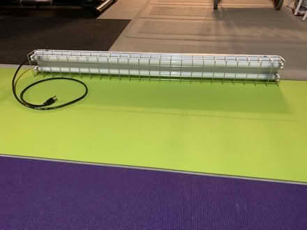 Photo of free 48" portable fluorescent lamp (Barrhaven -- Stonebridge) #2