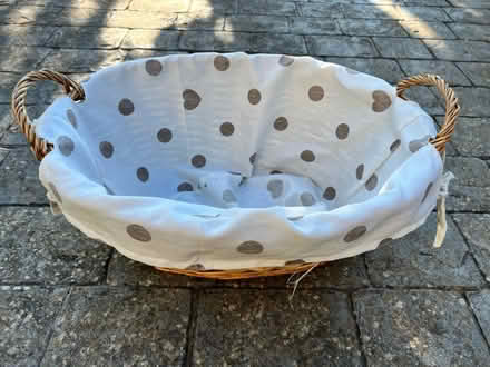 Photo of free Small wicker basket (Middle Aston OX25) #2