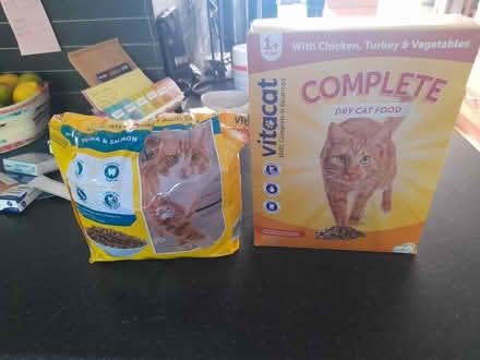 Photo of free Dry cat food (Saint Austell PL25) #1