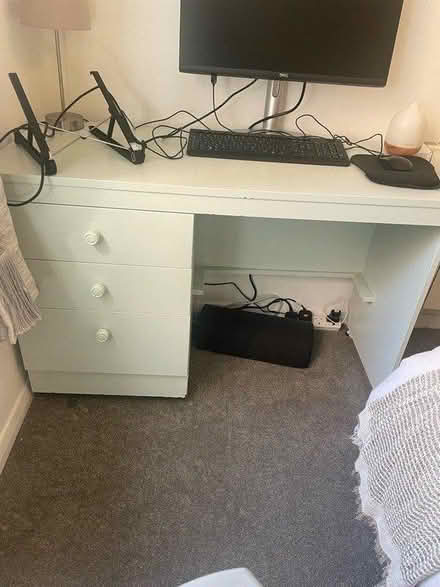 Photo of free Desk with drawers (Purley) #1