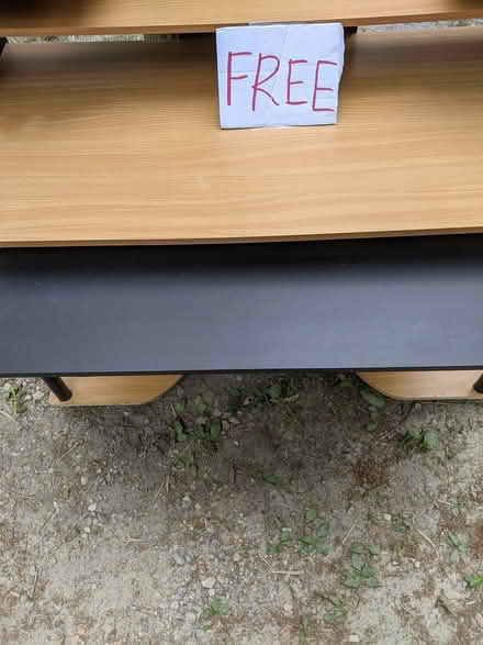 Photo of free Desk (Sylvan Lake, Hopewell Jct. NY) #2
