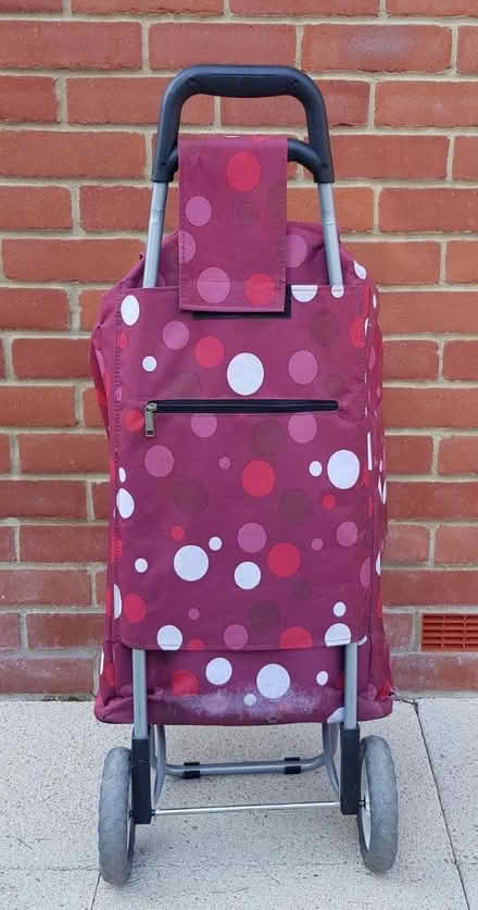 Photo of free Shopping trolley (BH9) #2