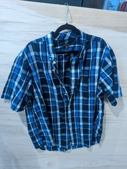 Photo of free Men short sleeve button downs (Shell gas station, Hampton NJ) #3