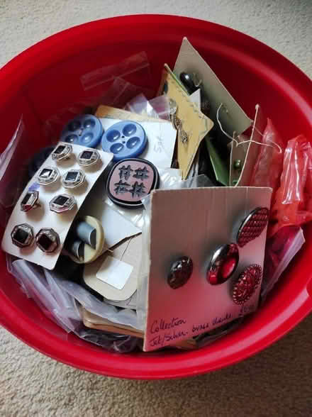 Photo of free Buttons (Buglawton CW12) #1