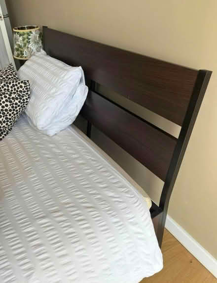 Photo of free Double bed - excellent condition (Putney, SW15) #4