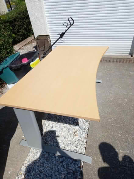 Photo of free Desk (Newton abbott) #1